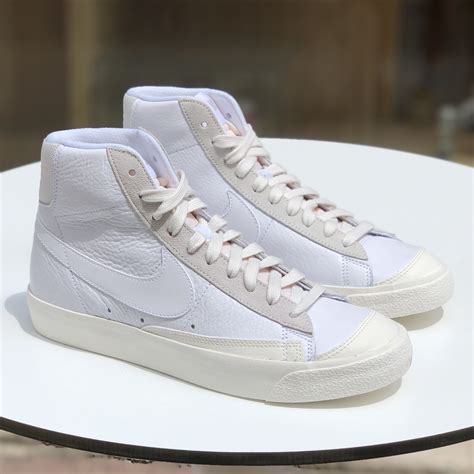 witte nike blazer|nike blazer white sail.